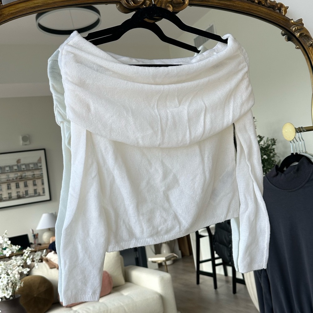 Abercrombie X Kathleen Post Off the Shoulder Top